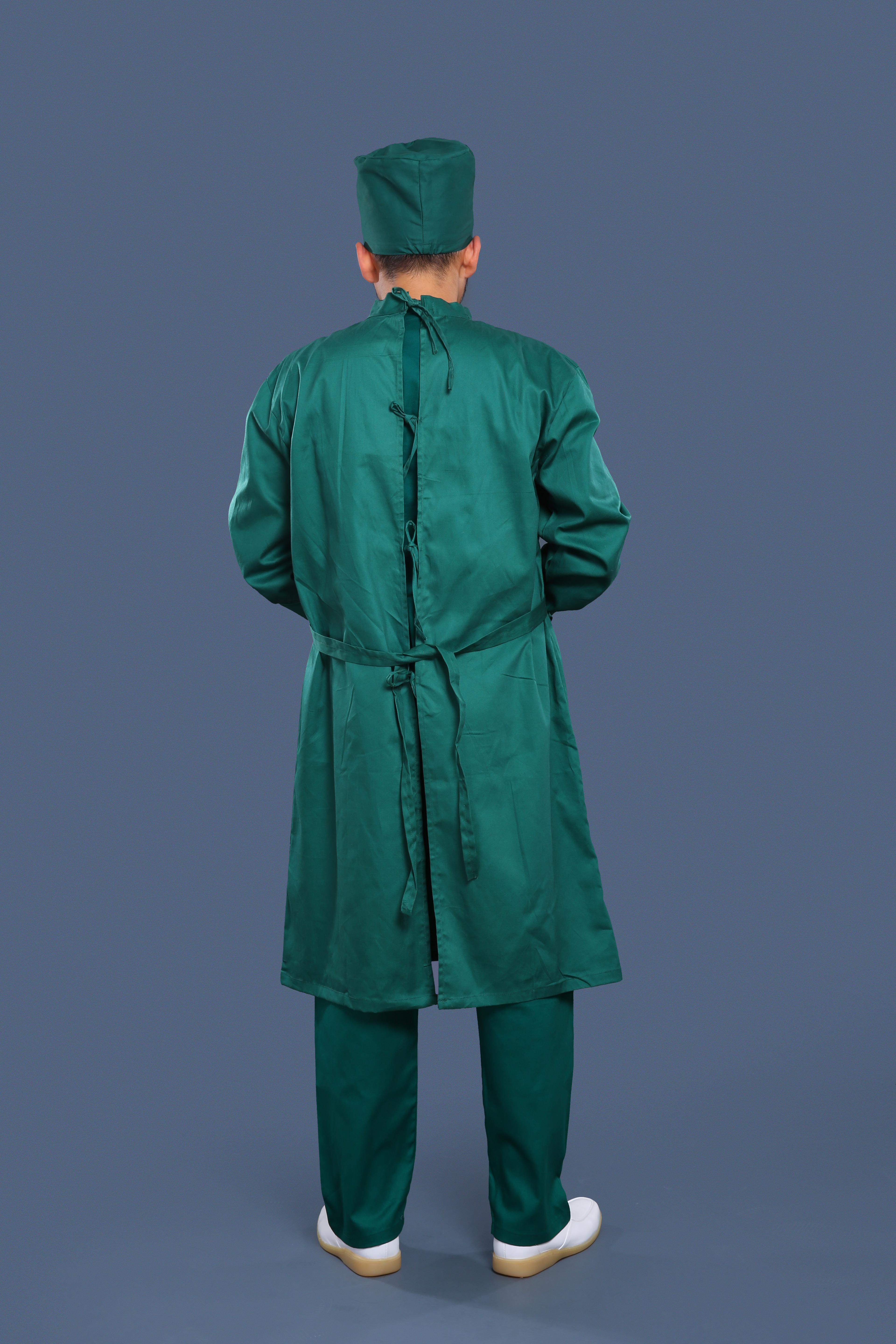 墨綠手術(shù)衣