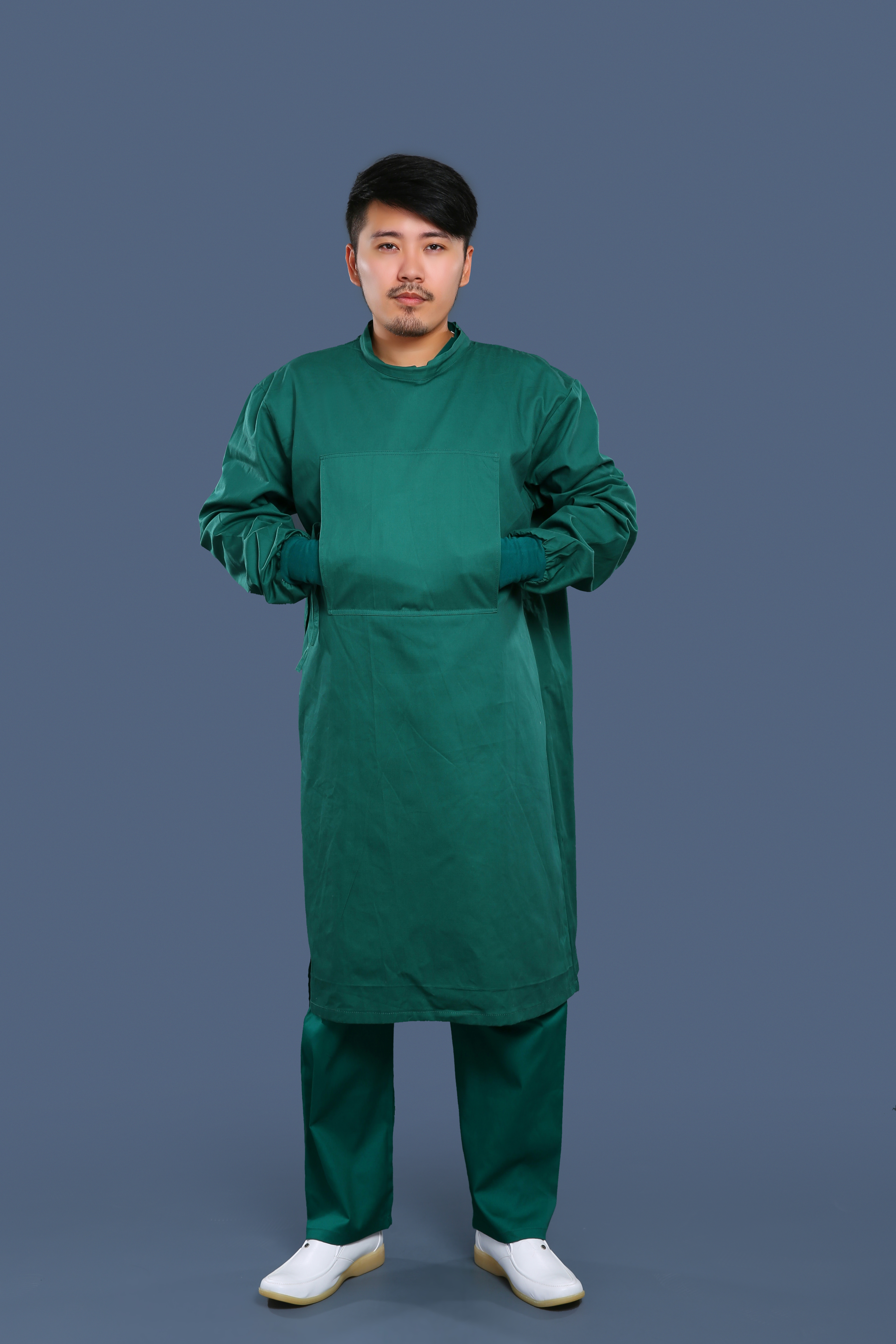 墨綠全包圍手術(shù)衣