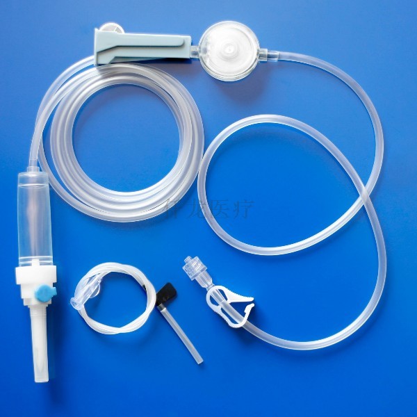 精密藥液過濾輸液器